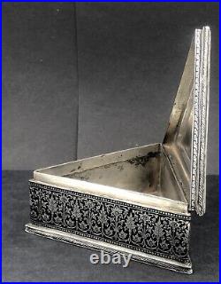 Fine quality Large Thai Silver & Niello table Triangular box 20th century